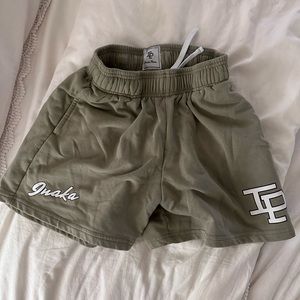 Inaka shorts